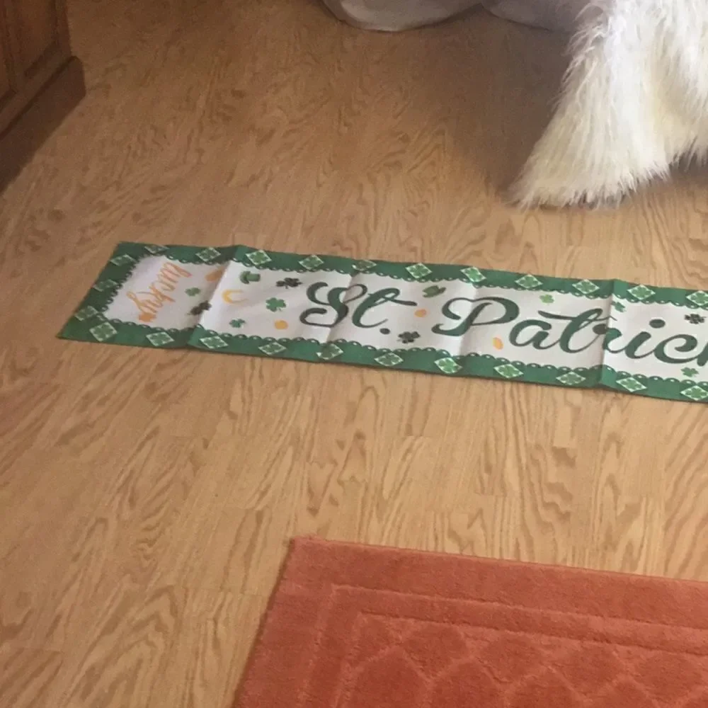 NEW STOCK ST PATRICKS DAY banner/table runner